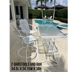 Patio Bar table and stools