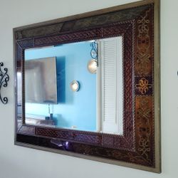 Mirror w/ Side Lamps