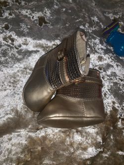 Boots size 1c