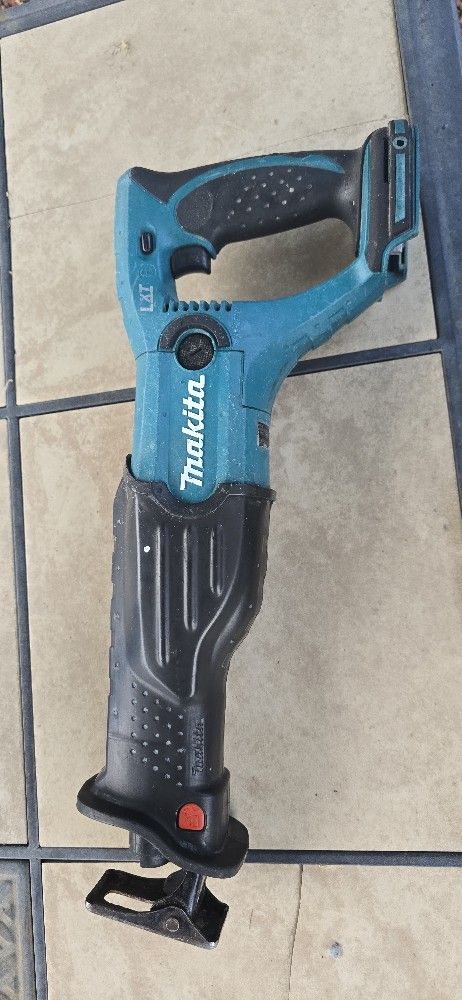 Makita Sawsall