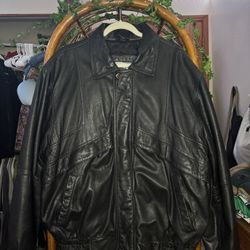 WILLIAM BARRY LEATHER JACKET SIZE XL