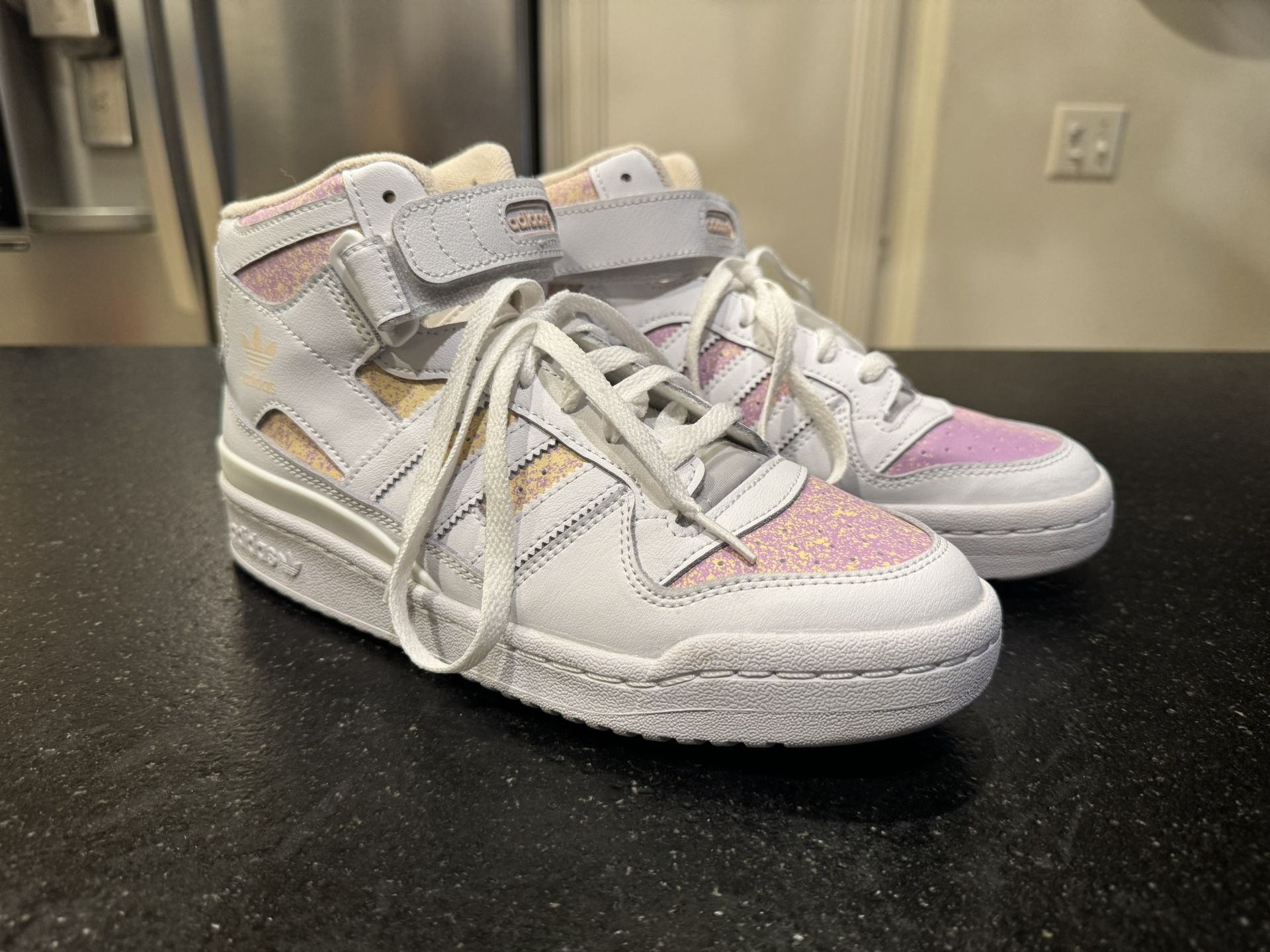 Adidas Forum Mid Women's Sneakers Size 8