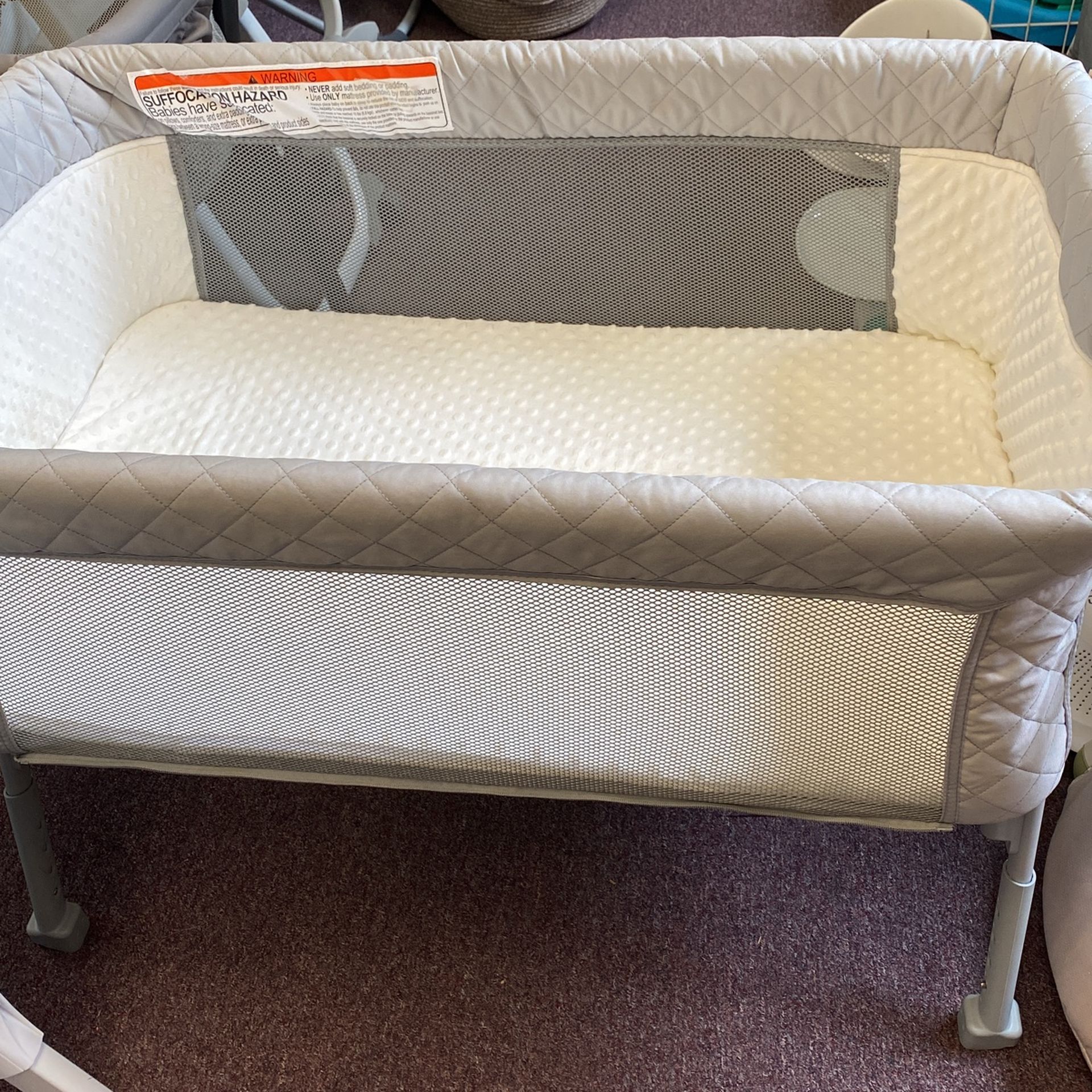 Air Club Grey Bassinet