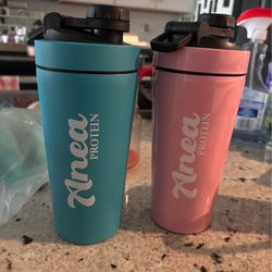 New! Stainless steel protein shaker bottle