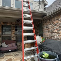 Ladder - LOUISVILLE FIBERGLASS 12 Feet $225