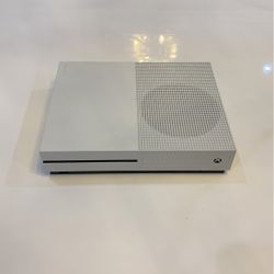 Xbox one S (with controller)