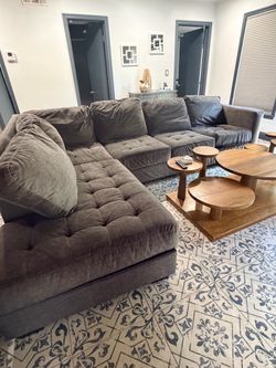 Gray Sofa w chaise