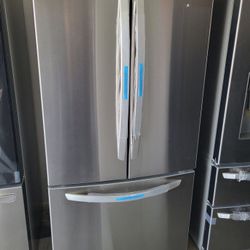 LG French Door Refrigerator 33 Wide