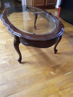 Round  coffee table