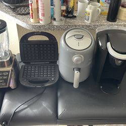 Keurig Coffee Maker, Air Fryer, Oster Blender, Waffle maker Toaster