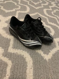 Kids size 10.5 Adidas soccer cleats