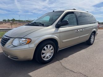 2005 Chrysler Town & Country