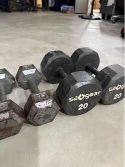 Iron Dumbbell Pairs 10-15-20 - 90 LBs total