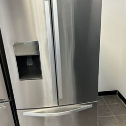 Whirlpool Bottom freezer Refrigerator 