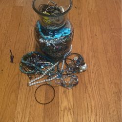 costume/craft jewelry 