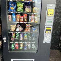 COMBO VENDING MACHINES