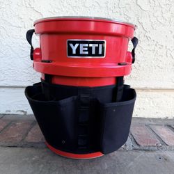 Yeti Bucket With Accessories 