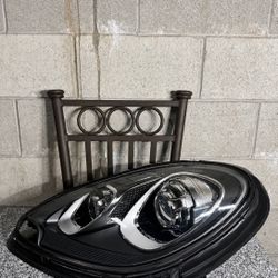 Porsche Macan 2015-2018 Left Driver Side Headlight 