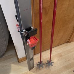 Skis And poles