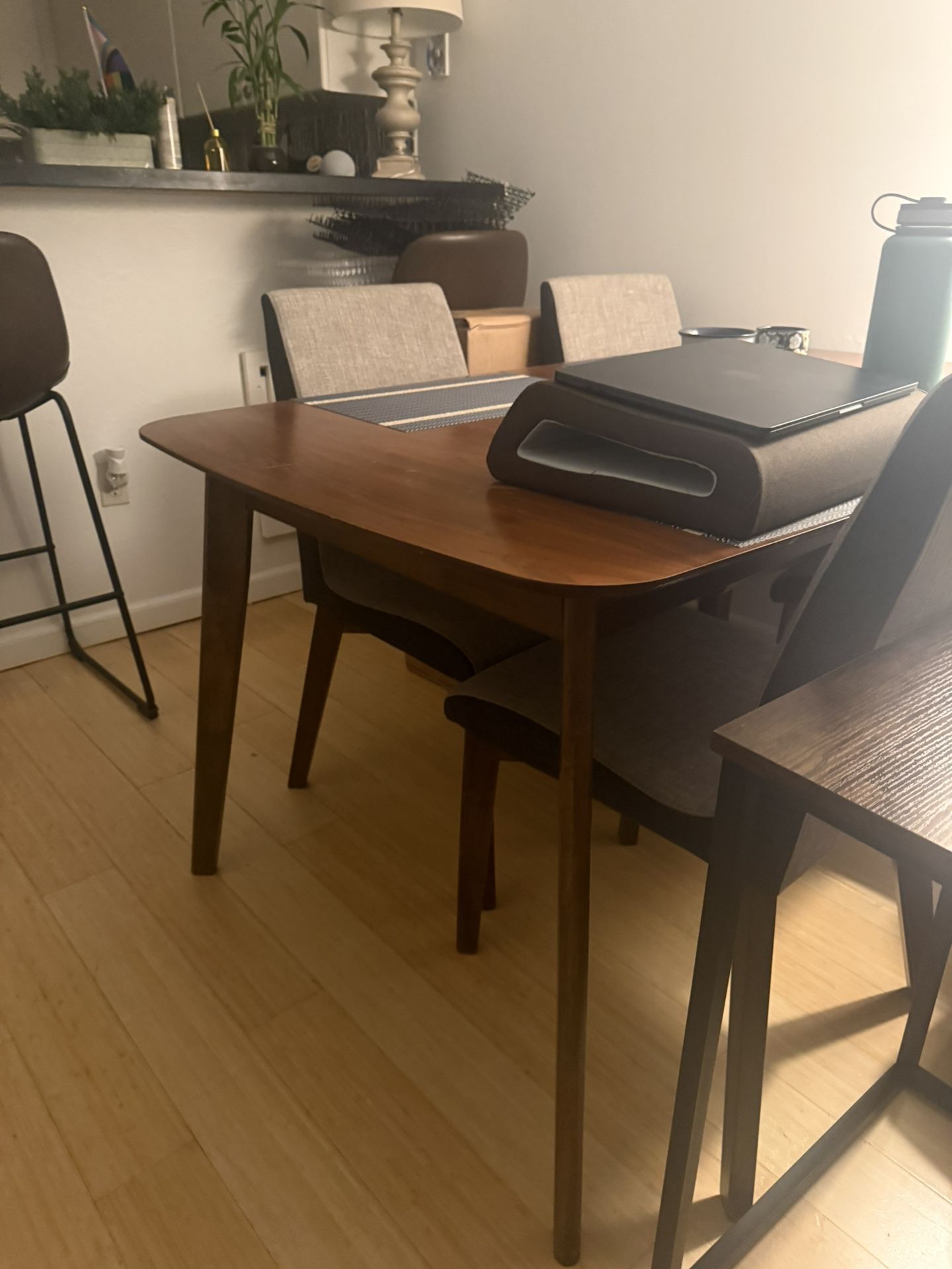 Modern Dining Table + 4 Chairs (Expandable to Seat 6)