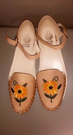 Sunflower 🌻 Sandals
