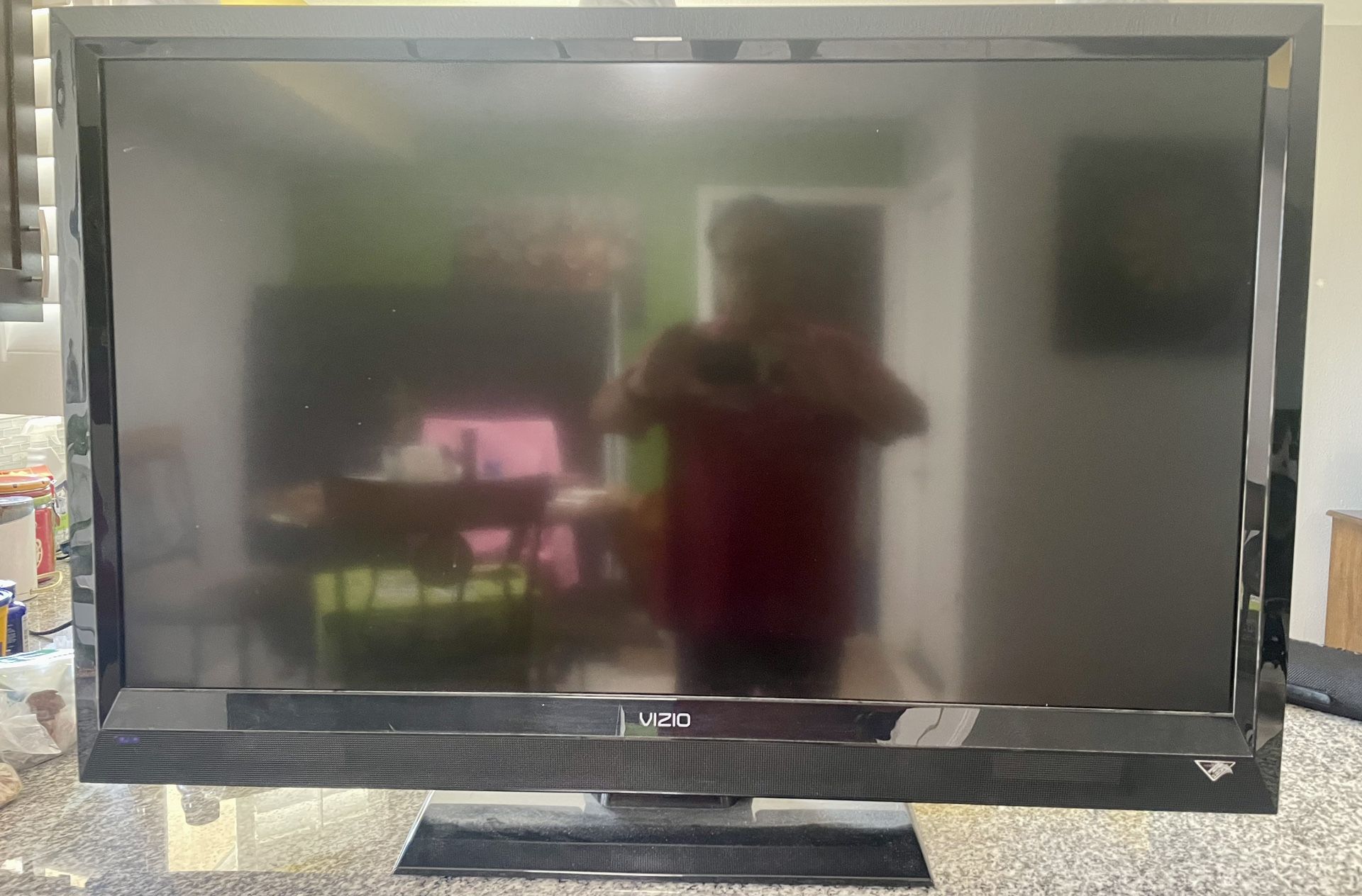 Working Visio 42” TV