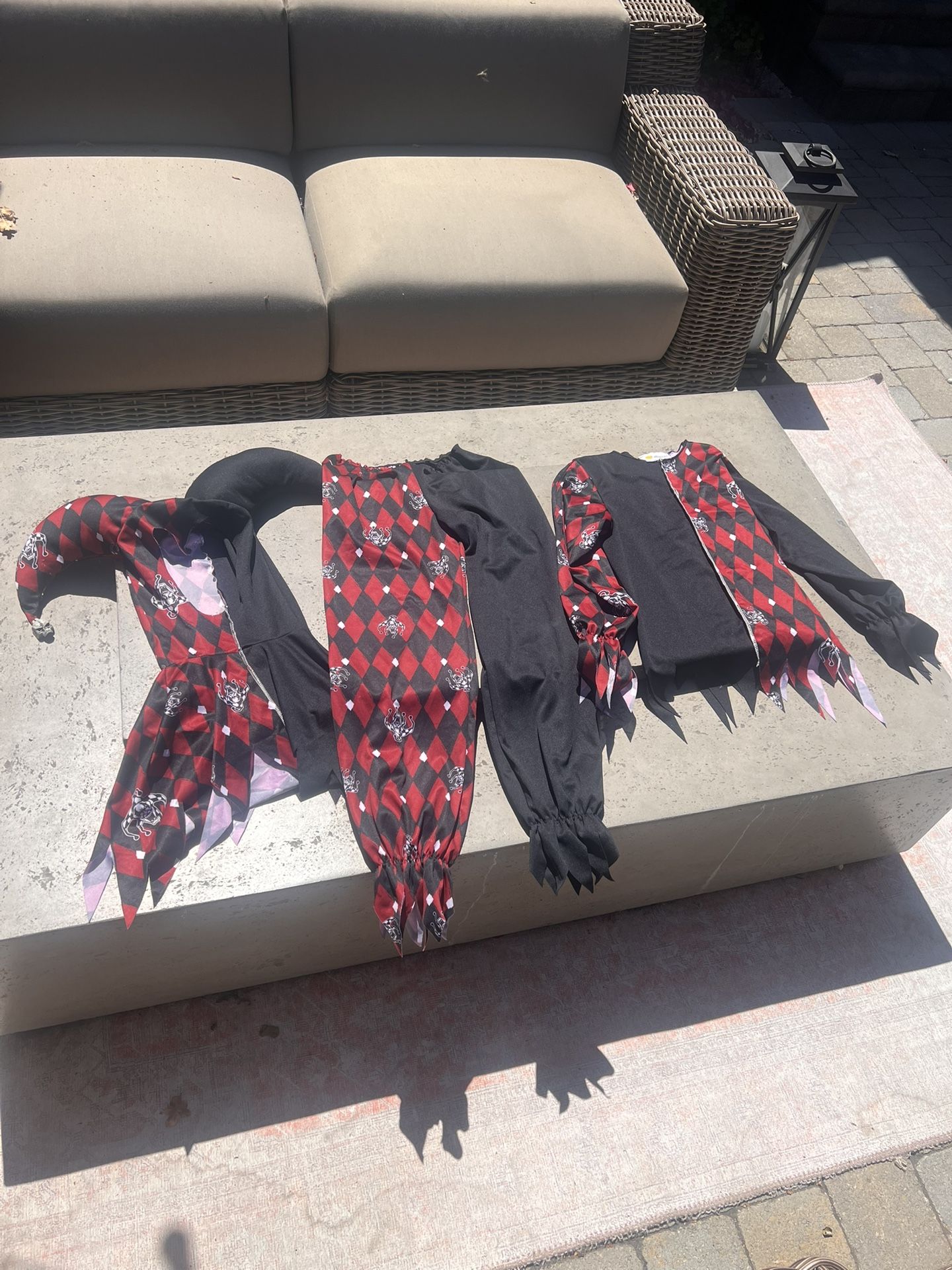 Evil Court Jester Costume Youth Size Medium Red Black Hat Shirt Pants Halloween