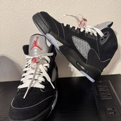 Size 4.5y Jordan’s 