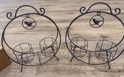 Decorative Metal Plant Stand with Bird Detail – Set of 2