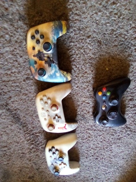 Xbox One And 360 Controller