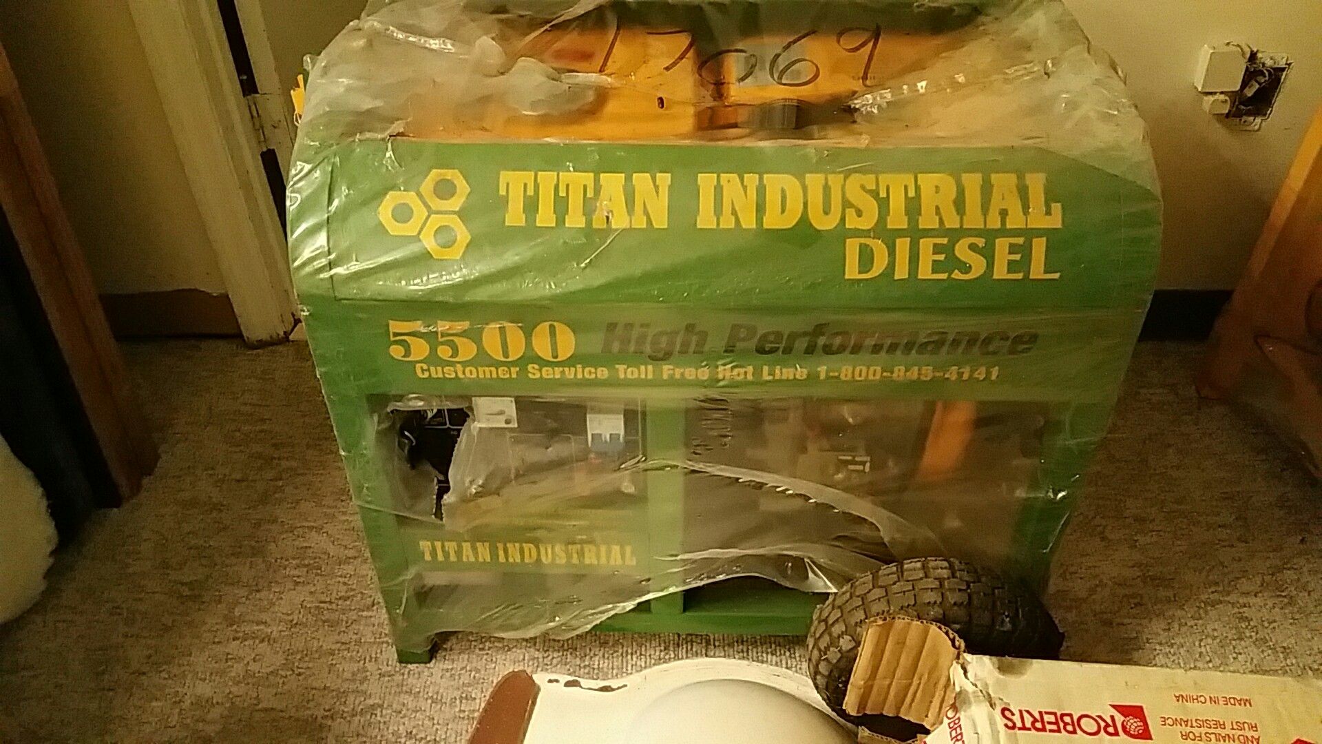 Titan diesel 5500 Watt generator