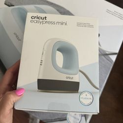 Cricut Easy Press Mini 