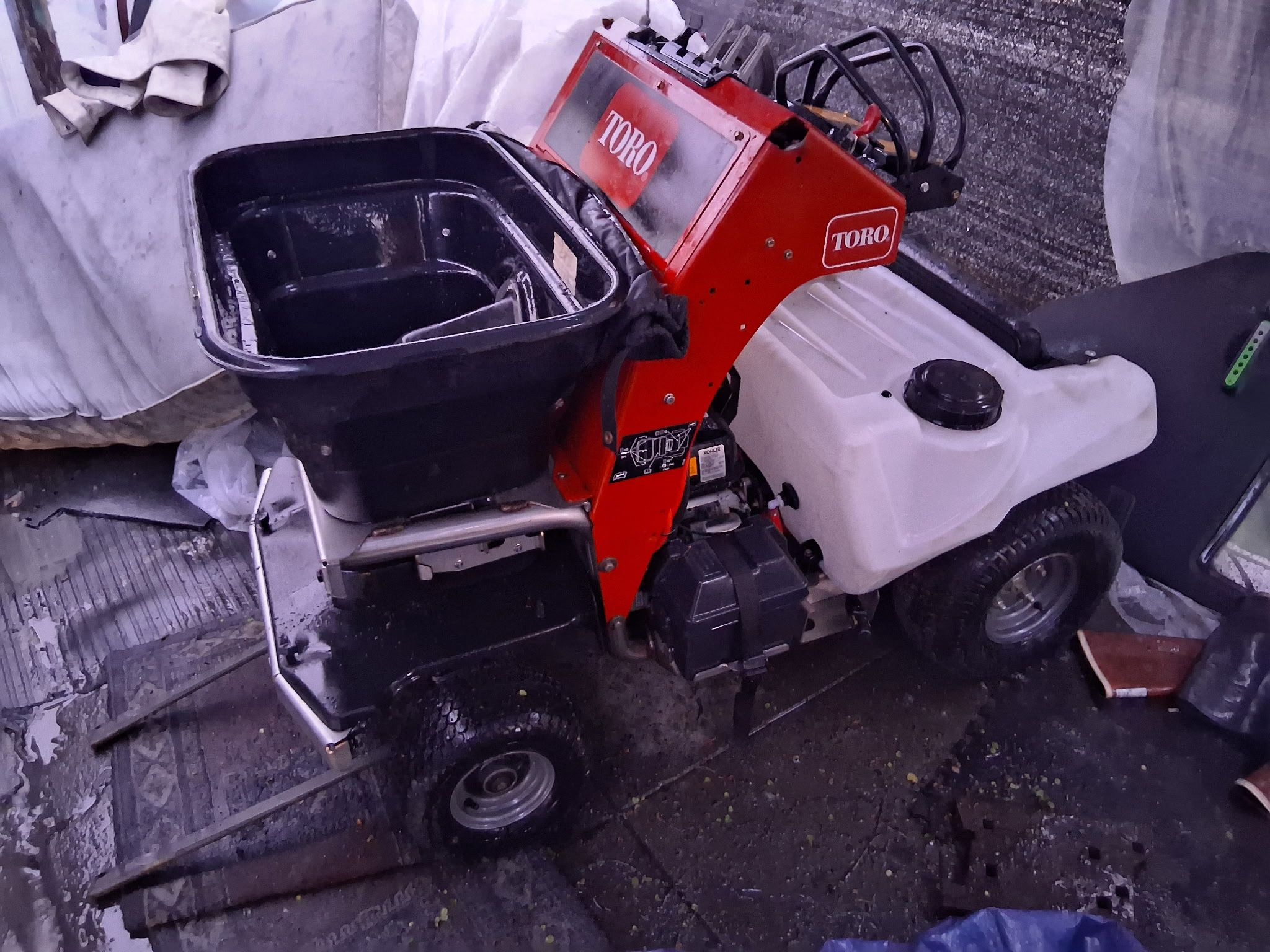 Toro Stand On SprayMaster Lean to Steer
