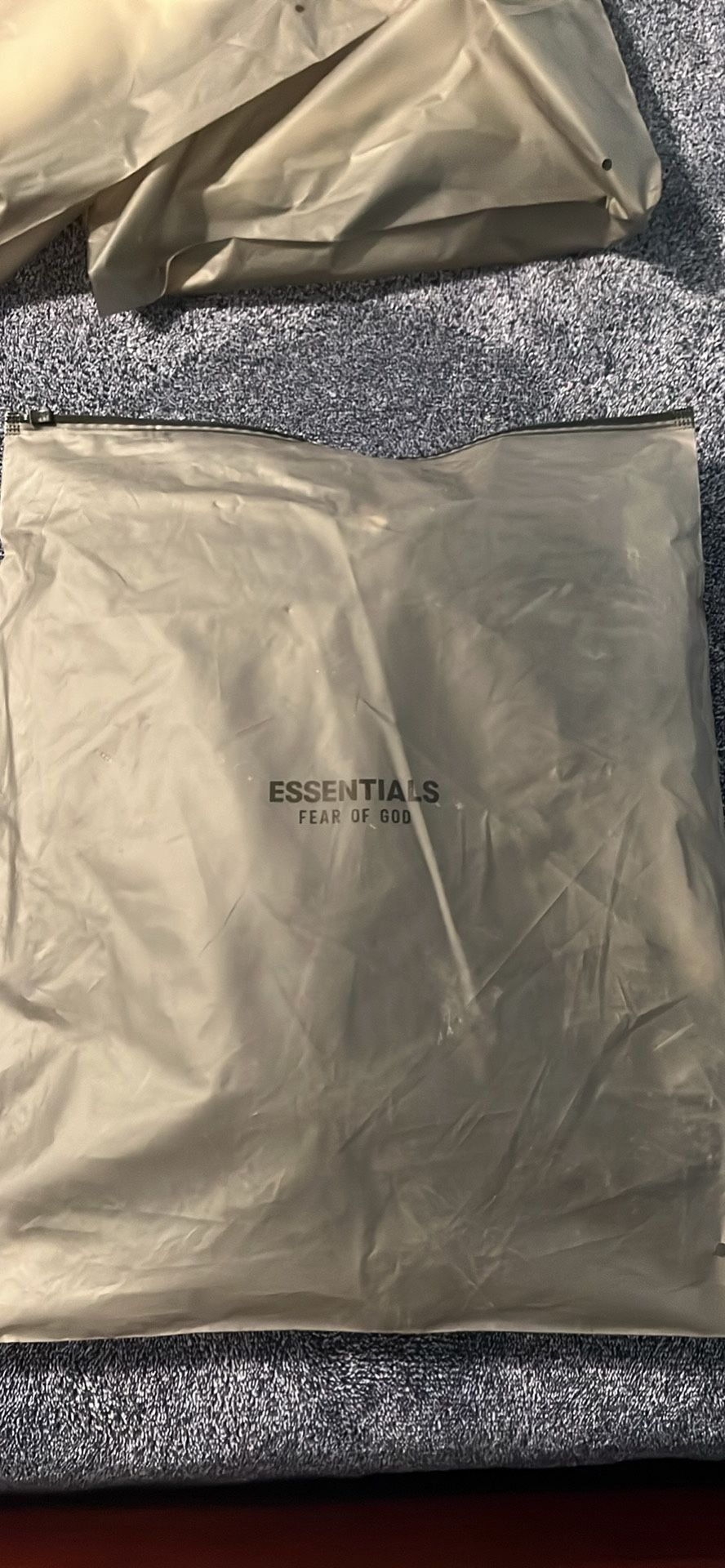 Limo Black Essentials Hoodie