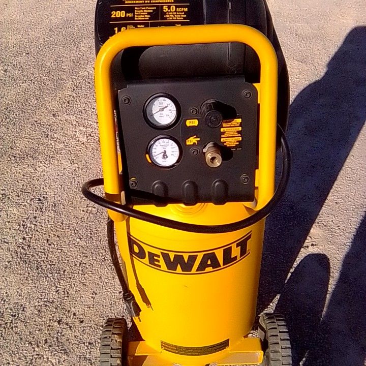 DeWalt Air Compressor 