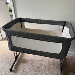 Baby Bedside Bassinet 