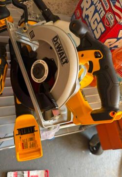 Dewalt skil saw