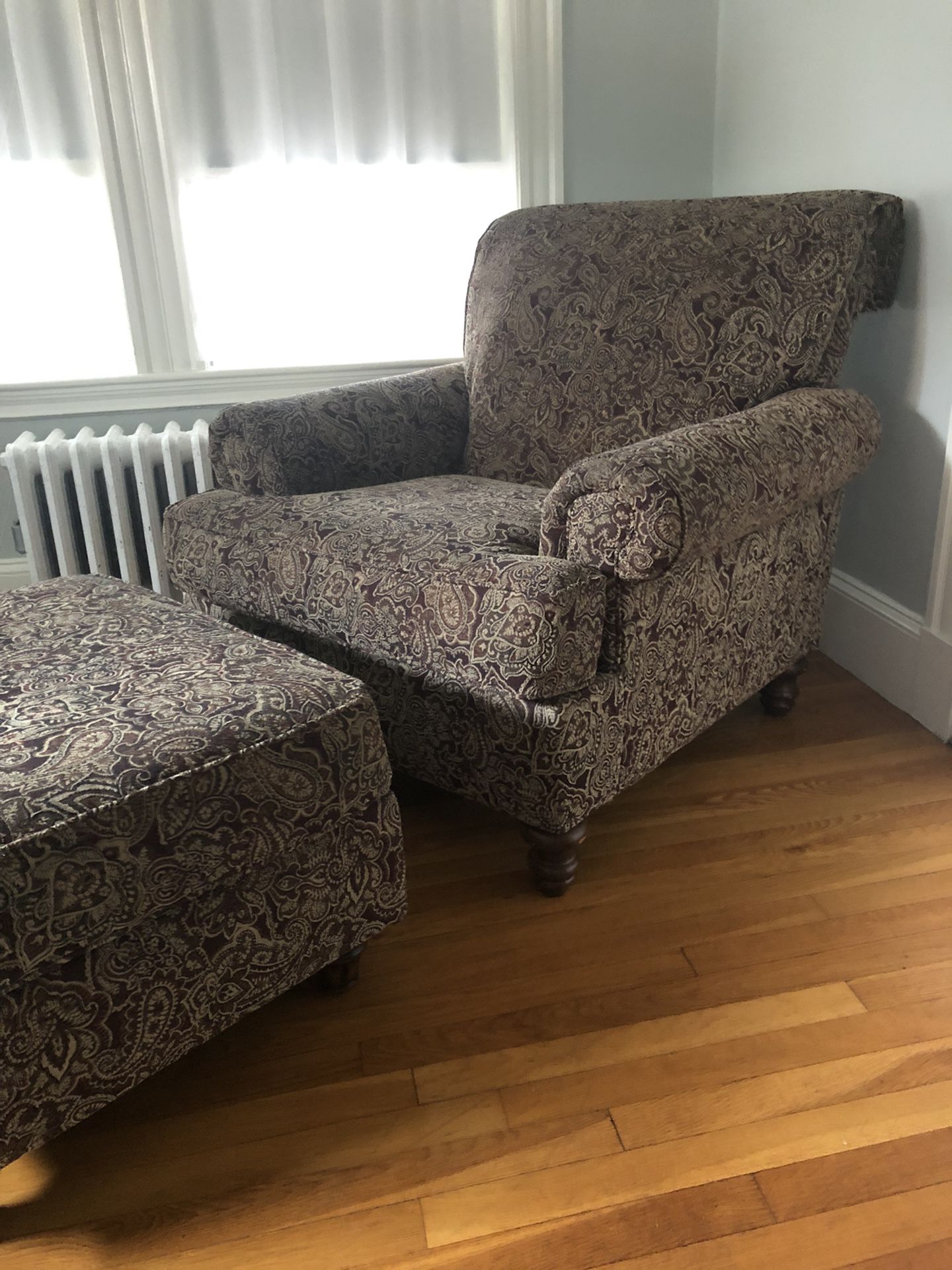 Accent Chair With Matching Ottoman
