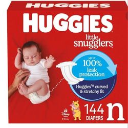 Diapers Set Come With Skin Care Products 