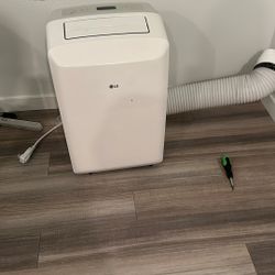Portable lG AC