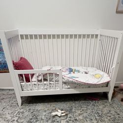 4 in 1 Convertible Crib