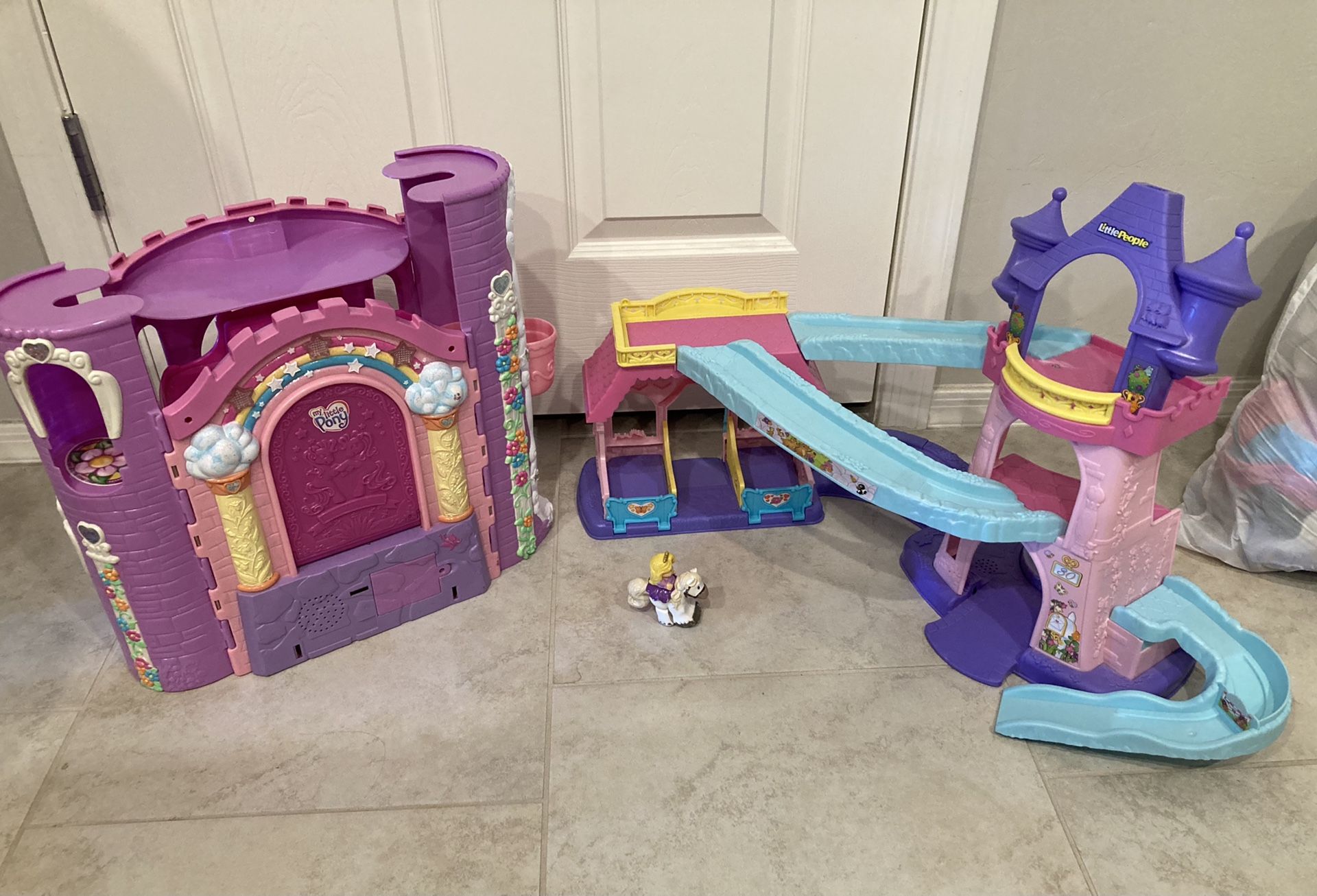 My Little Pony Boutique And Disney Princess Stable
