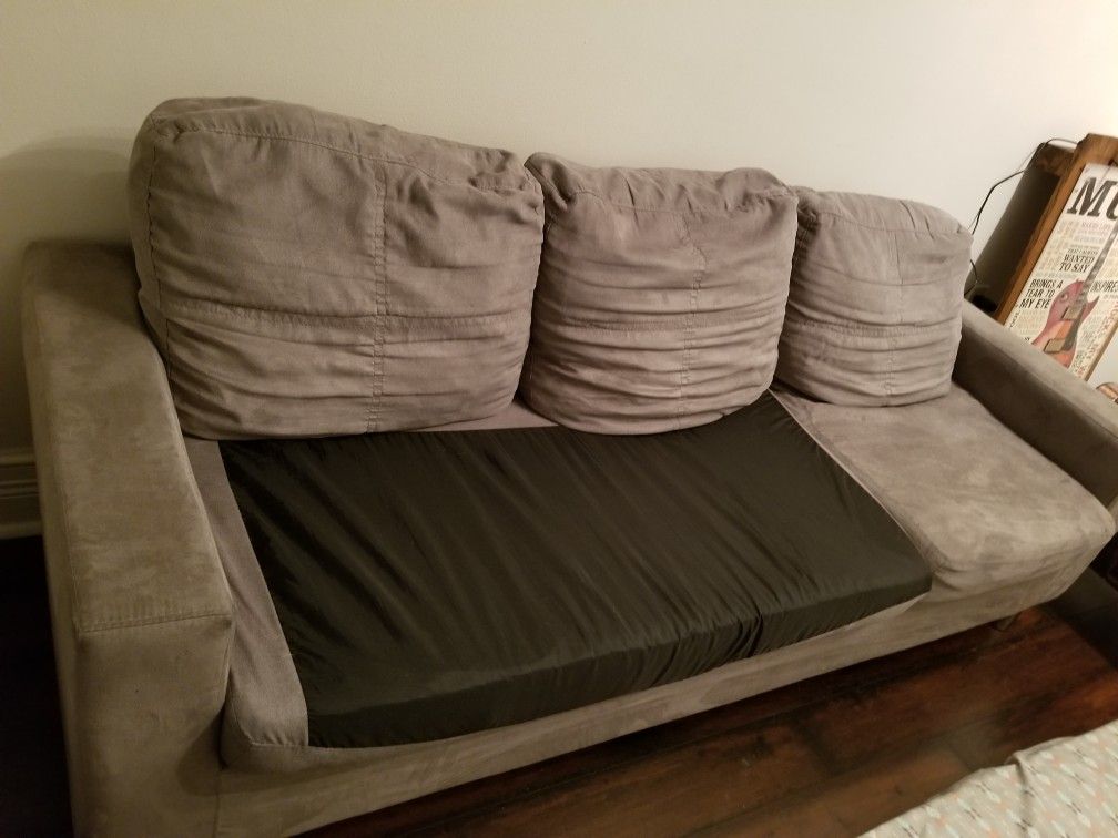 FREE Sofa