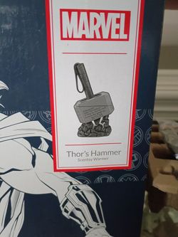 SCENTSY LICENSED "THORS HAMMER 🔨" WAX WARMER & COLLECTOR NIB