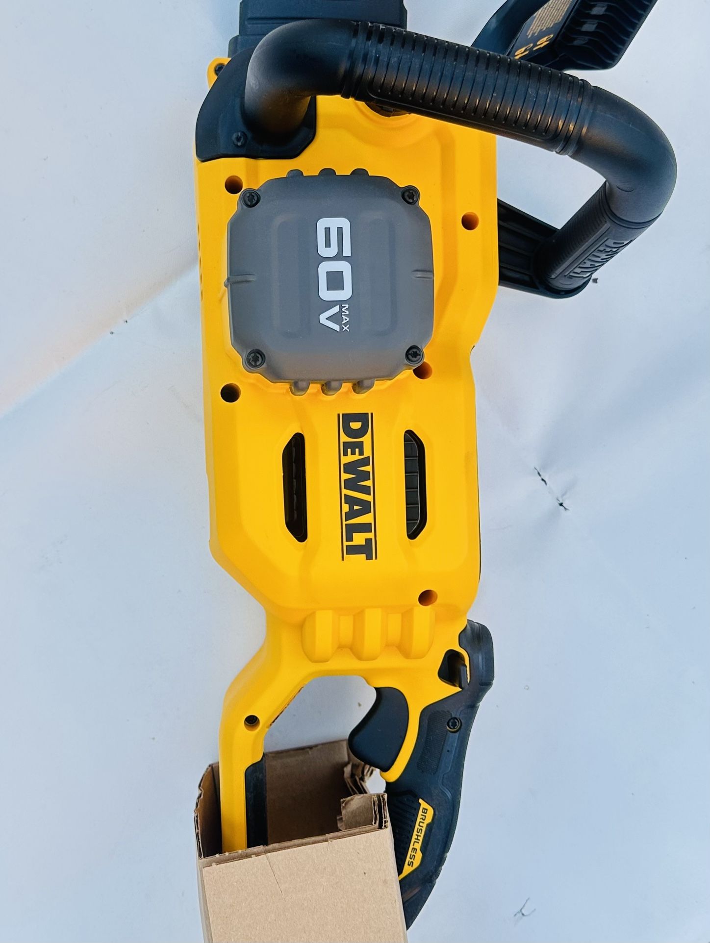 DEWALT FLEXVOLT 60V MAX 18in. Brushless Cordless Battery Powered Chainsaw