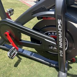 Schwin IC4 Stationary Bike 