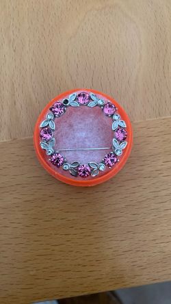 Newly designed brooch For Valentine's Day