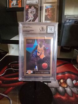 1990-91 SkyBox James Worthy #143 Signed Auto BECKETT BAS Authentic AUTO 10