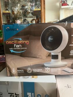 Oscillating fan with remote control
