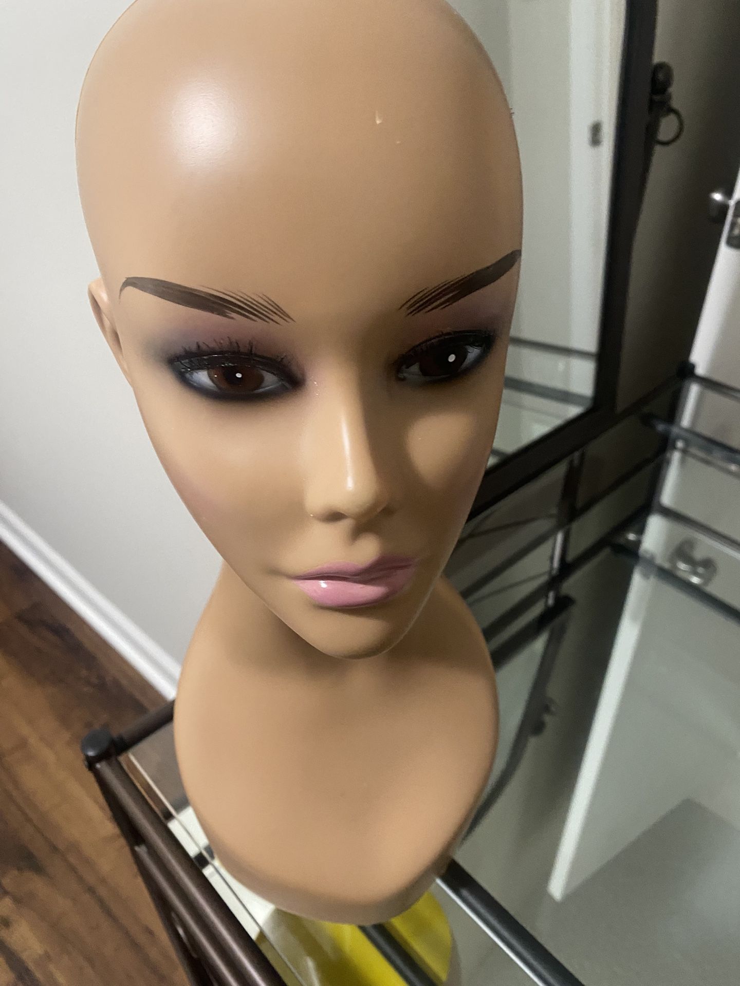 Female Mannequin Head